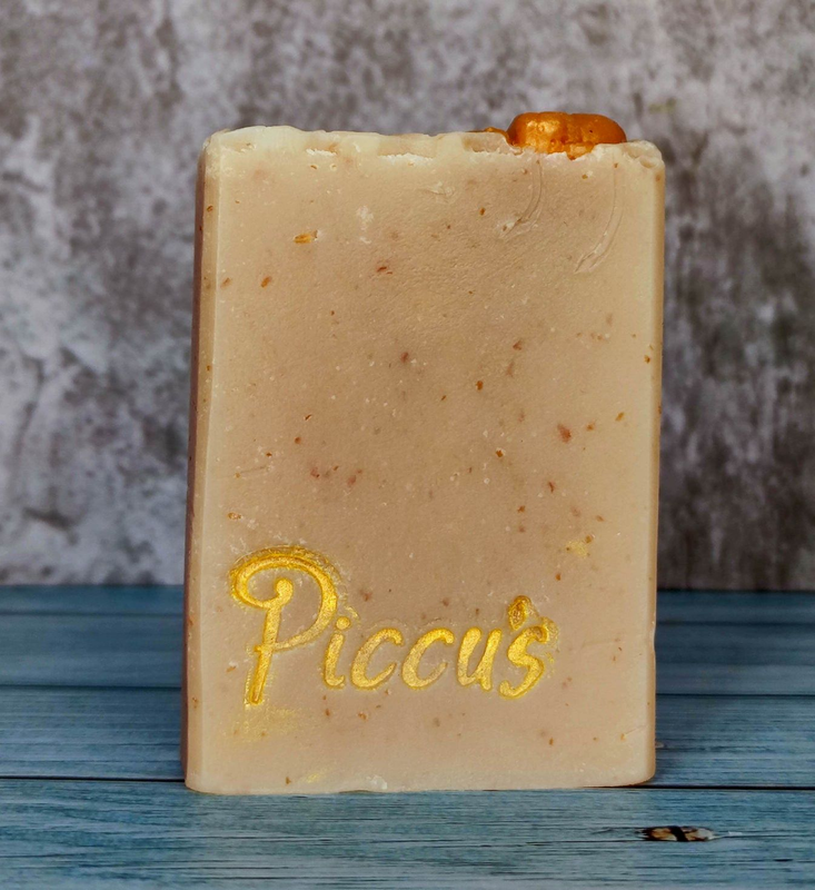 Milk And Oats With Pure Honey Handmade Cold Process Artisanal Natural Unisex Luxury Soap With Mild Cleansing And Gentle Repair For Supple, Smooth Skin